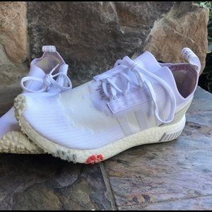 🚨Last chance🚨Adidas NMD_R1 *like new*
